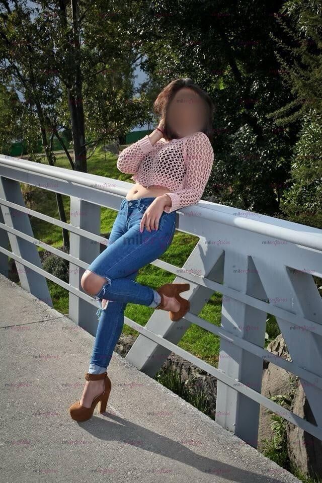FOTOS DE LAYSHA, HOY PROMOCION AMOR 19 AÑOS, PUTITA REAL, QUIERO DESLECHARTE BIEN RICO