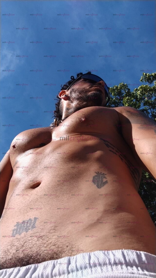 FOTOS DE TU MACHO: FOSTER, VARON, TATUADO BUENA VERGA, COMPLACIENTE