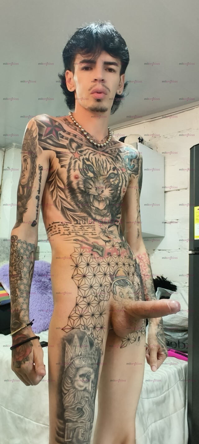 FOTOS DE FLACO BLANCO TATUADO VERGON MORBOSO FETICHERO