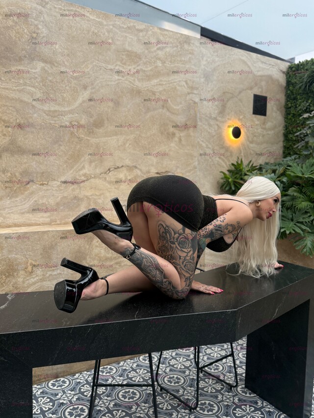 FOTOS DE SUPER TETAS Y CULO DELICIOSO KATY LEÓN DE VISITA EN LA CIUDAD