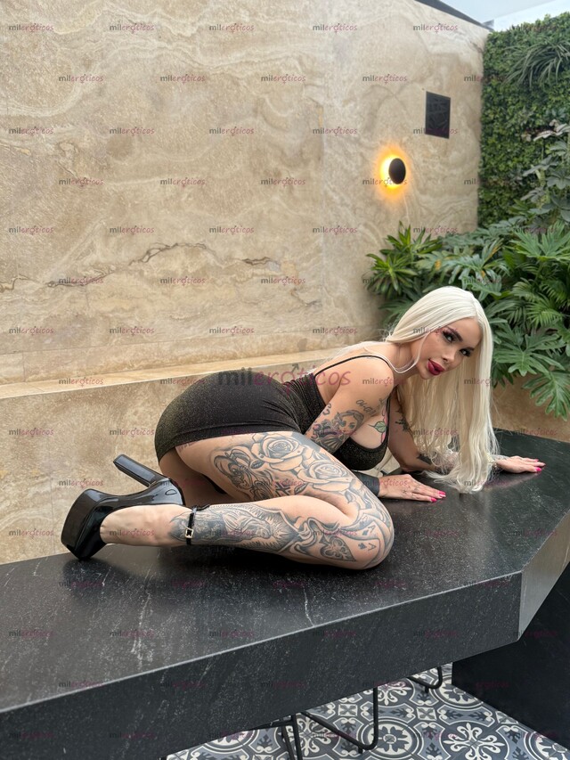 FOTOS DE SUPER TETAS Y CULO DELICIOSO KATY LEÓN DE VISITA EN LA CIUDAD