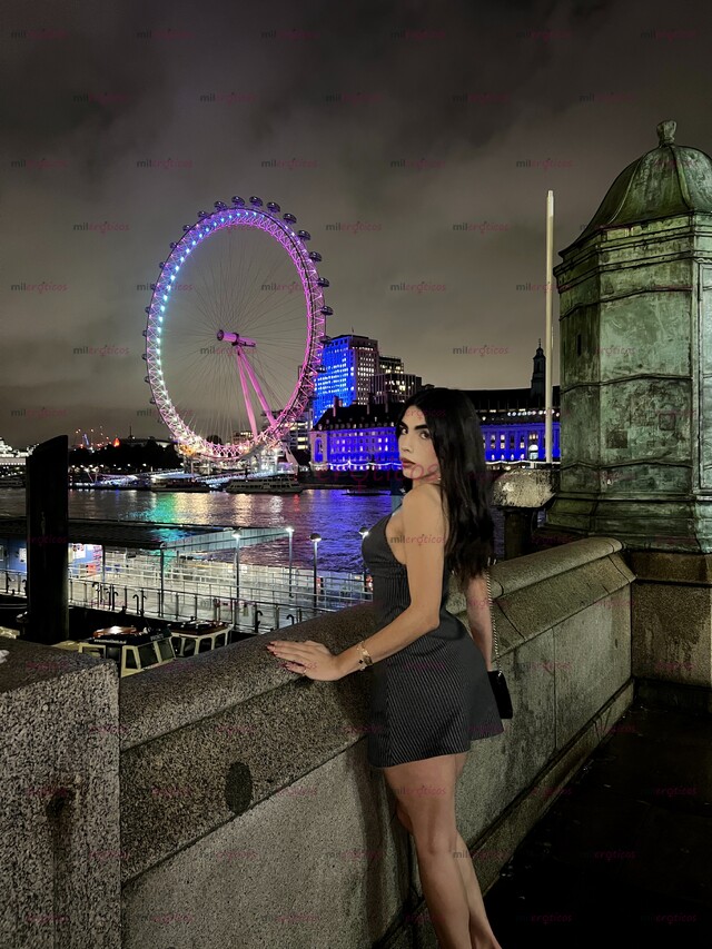 FOTOS DE REBECA BURGOS 20 AÑOS ROSTRO INTERNACIONAL DE VUELTA AL PAÍS ACEPTÓ TARJETAS