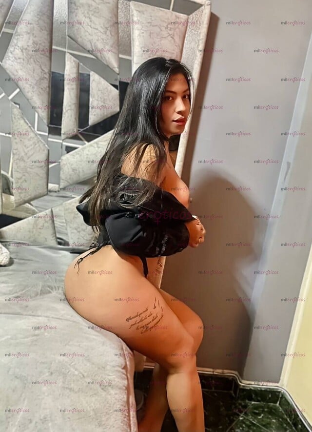 FOTOS DE HERMOSA Y SENSUAL COLOMBIANA JOVENCITA Y APRETADITA MUY COMPLACIENTE DISPONIBLE