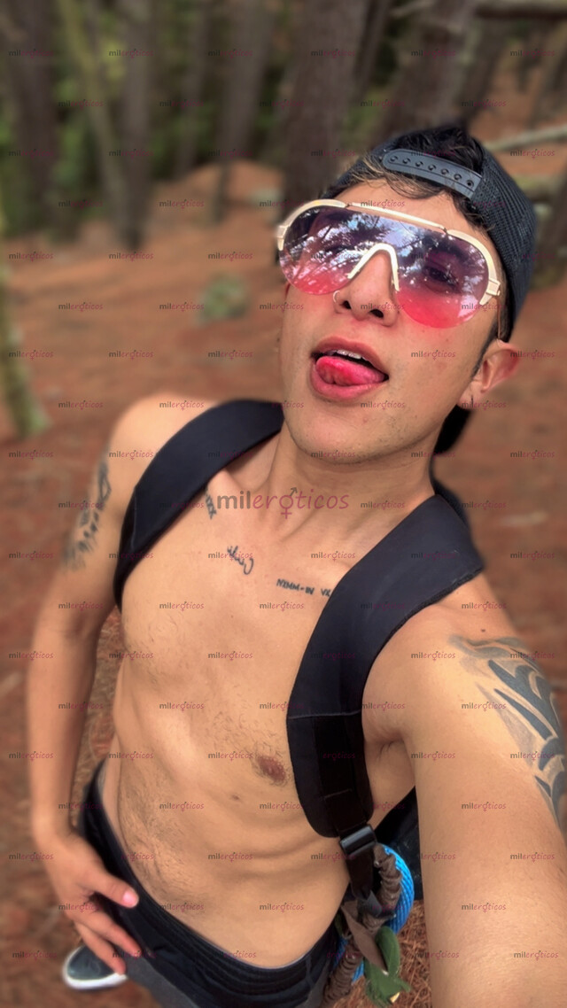 FOTOS DE CABALLERO AUTÉNTICO EN BUSCA DE CONEXIÓN SINCERA Y ELEGANTE