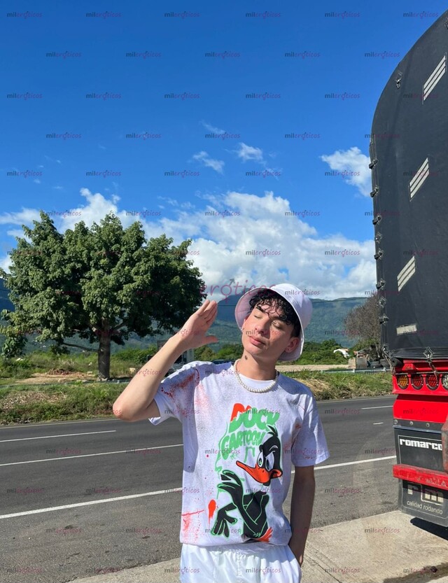 FOTOS DE 23CM DE PURO PLACER LINDO CHICO TWINS CON LINDO CULO !! ENGATIVA