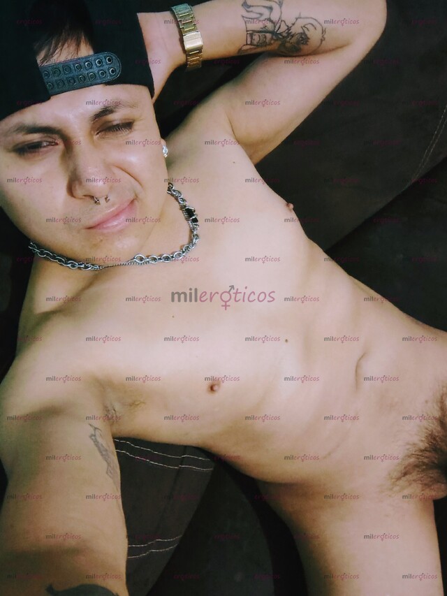 FOTOS DE TU ACOMPAÑANTE ERÓTICO SCORT GAY DISCRETO Y SUMISO 7U7