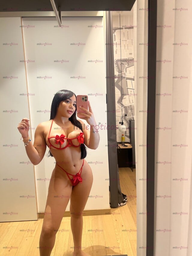 FOTOS DE ZOE SENSUAL Y ESBELTA SCORT DE LUJO, CON UN CUERPO SEXY Y ARDIENTE