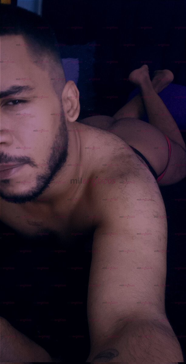 FOTOS DE PASIVO MORENO CON CULO GRANDE Y EXTRECHO BIEN COMPLACIENTE Y GANOSO