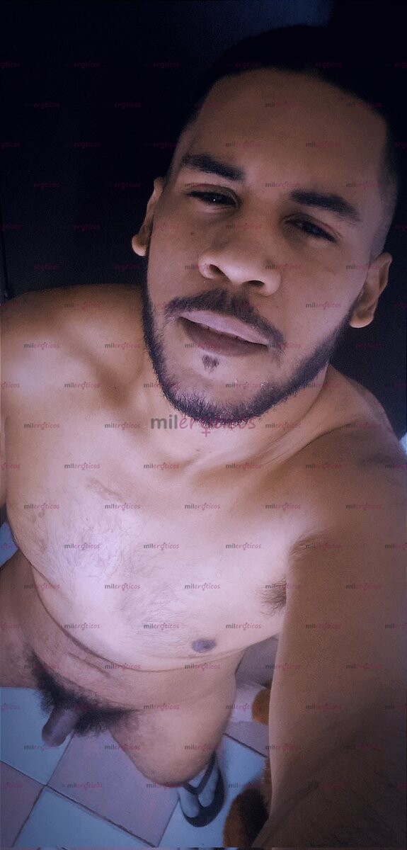 FOTOS DE PASIVO MORENO CON CULO GRANDE Y EXTRECHO BIEN COMPLACIENTE Y GANOSO