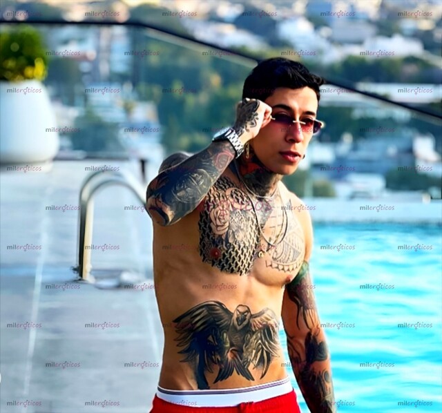 FOTOS DE ACTOR XXX COLOMBIANO Y TATUADO LLEGA A CDMX