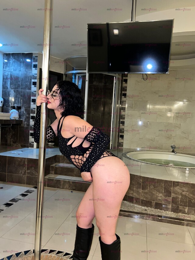 FOTOS DE RICA FLACA NALGONA CON HERMOSA FIGURA DISPUESTA A QUE LO DISFRUTES AL MÁXIMO