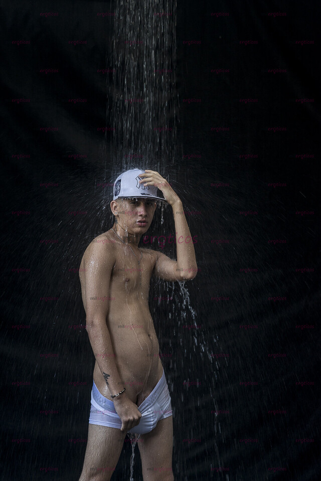 FOTOS DE SOY DAVID DESTROZA CULOS, DOTADO CON 22CM GRUESO Y DURO PARA ROMPERTE ESE CULO