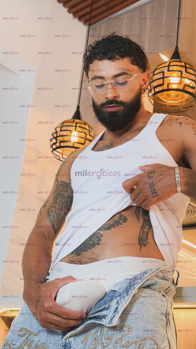 FOTOS DE DISPONIBLE MACHO DOMINANTE VERGON, CON GANAS DE PARTIR CULO ;) FULL ARRECHO.