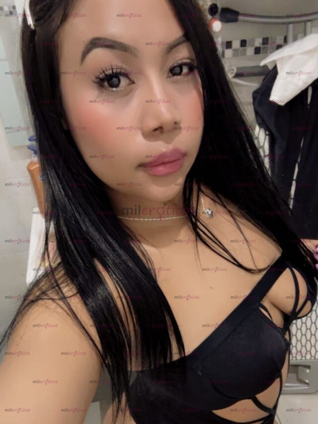 FOTOS DE HOLA, SOY CAROLINA, Y CUANDO MIS MANOS SE DESLIZAN SOBRE TU PIEL