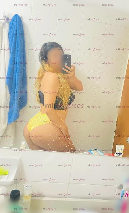 FOTOS DE HERMOSA BLANQUITA DE RICO CUERPO Y UNA COLA GRANDE