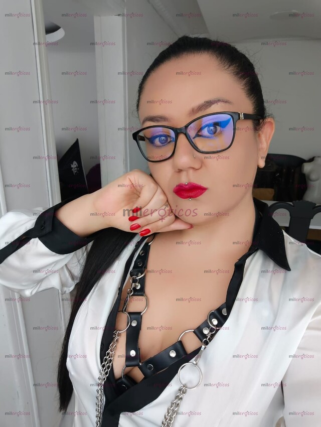 FOTOS DE DOMINATRIX VIUDA NEGRA CON MAZMORRA PROPIA EN CHAPINERO