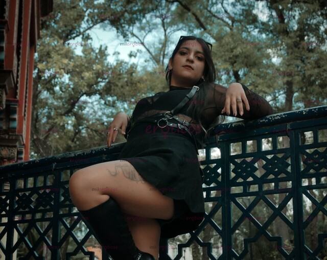 FOTOS DE DOMINA MAREA FUERTE, DOMME, SOFT DOMME, BDSM.