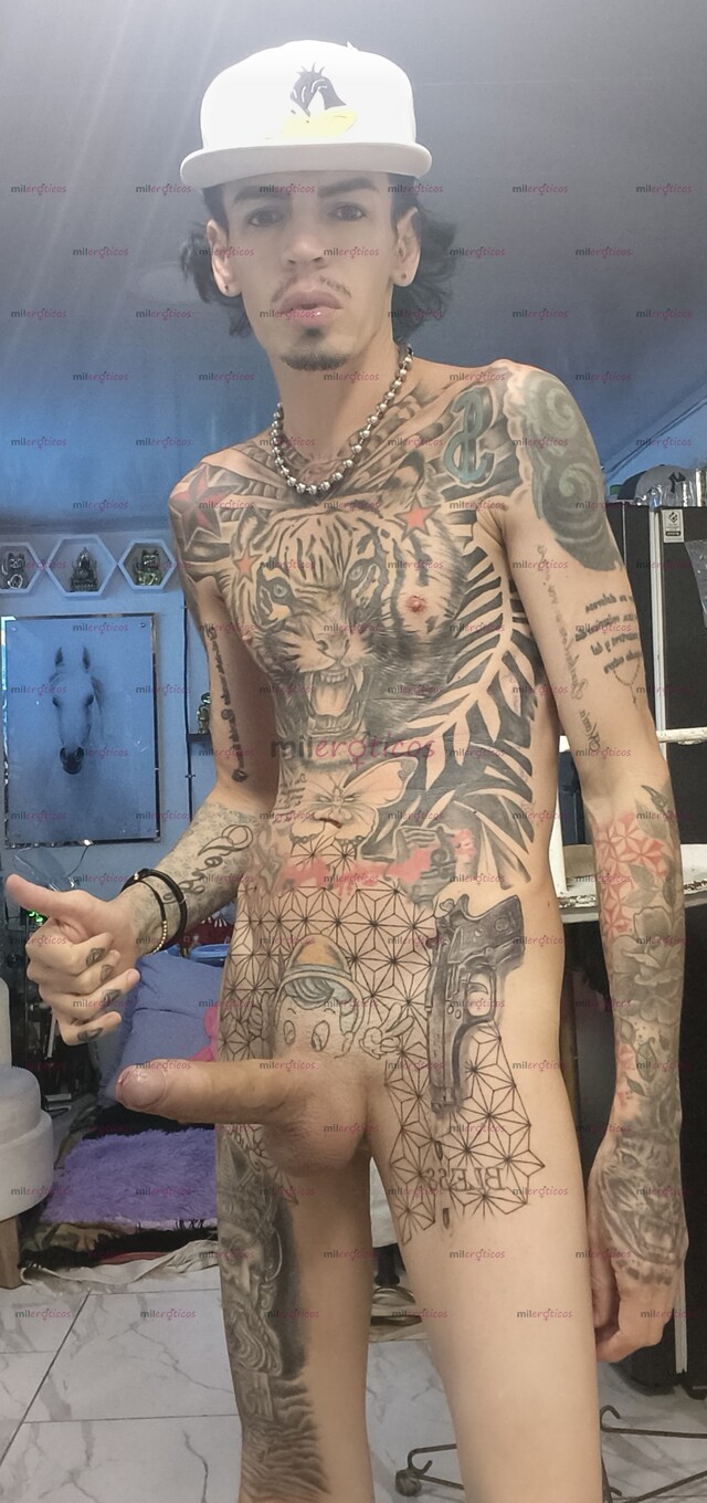 FOTOS DE FLACO ACTIVO BLANCO TATUADO MORBOSO CON SITIO