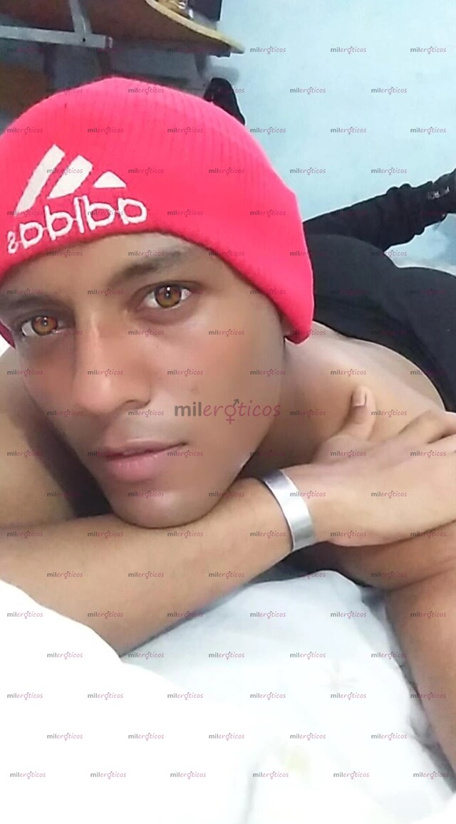 FOTOS DE HOLA SOY GUSTAVO CHICO DE PIEL MORENA, VERSATIL MUY COMPLACIENTE