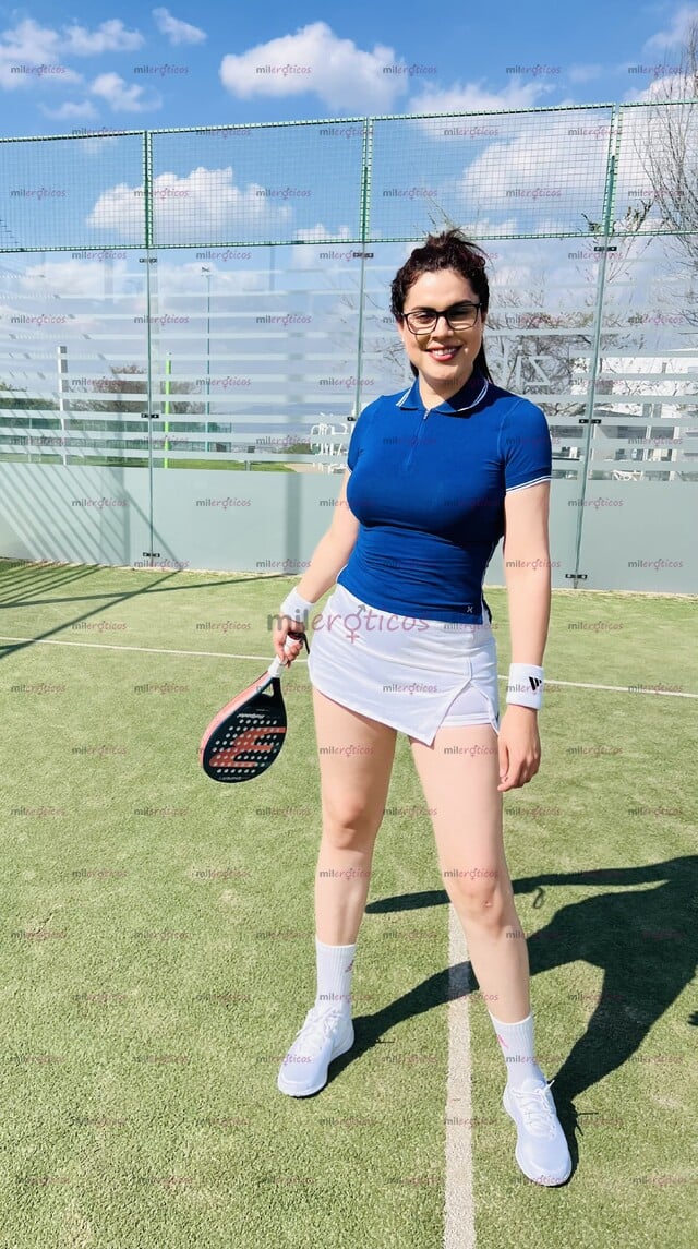 FOTOS DE MUJER TRANS MUY RICA DE PIEL BLANCA, ALTA, DELGADA Y BONITA SIN TANTO MAQUILLAJE