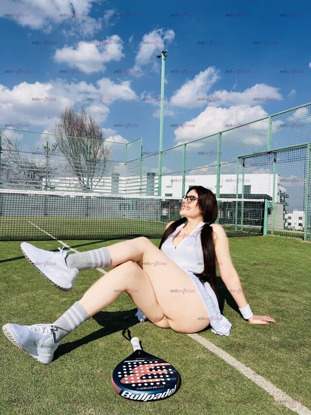 FOTOS DE MUJER TRANS MUY RICA DE PIEL BLANCA, ALTA, DELGADA Y BONITA SIN TANTO MAQUILLAJE