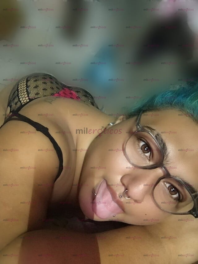 FOTOS DE CHICA COMPLACIENTE Y SUMISA LLÁMAME LENGUA GRANDE PARA TI