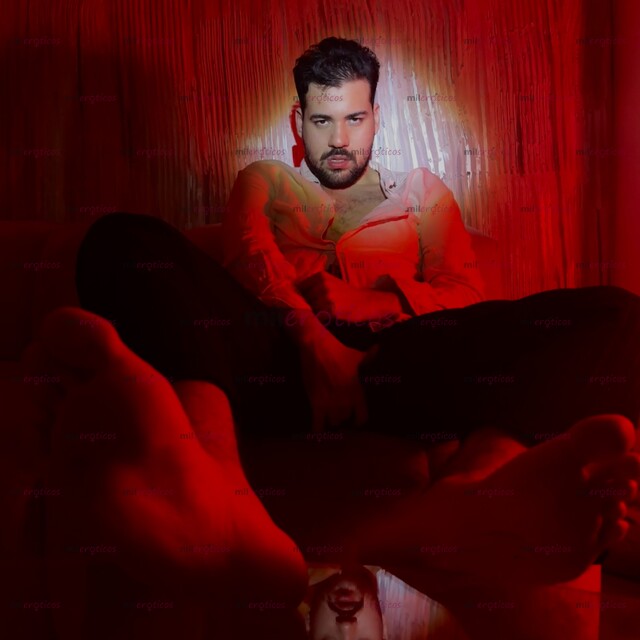 FOTOS DE MASAJISTA DEPORTIVO Y EROTICO CON SITIO PRIVADO