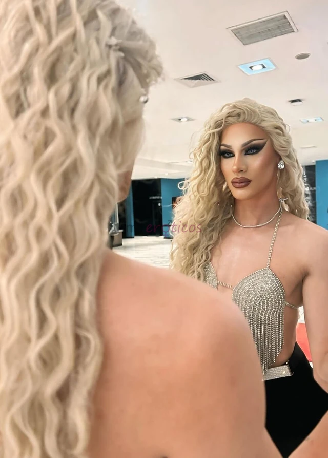 Soy almendra una nenita trans tierna y morbosa de nacionalidad chilena muy femenina y muy complaciente con tus fetiches si buscas realmente hacer el a...