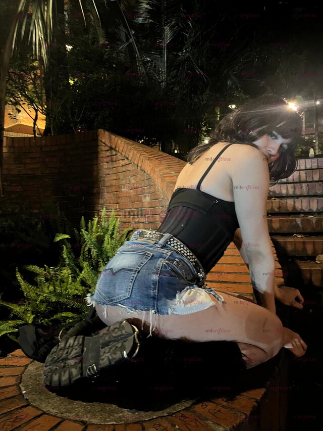 FOTOS DE HERMOSA MUÑEQUITA TRANS, CULONA, EXPERTA EN PRINCIPIANTES