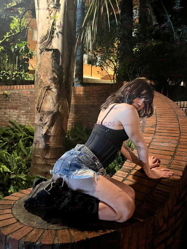 FOTOS DE HERMOSA MUÑEQUITA COMPLACIENTE, CULONA EXPERTA EN PRINCIPIANTES