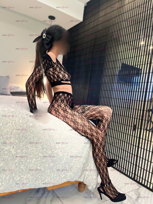 FOTOS DE DEVANY CHICA , CON CENOS GRANDES Y UNA VAGINA APRETADITA 18 AÑITOS AMOR