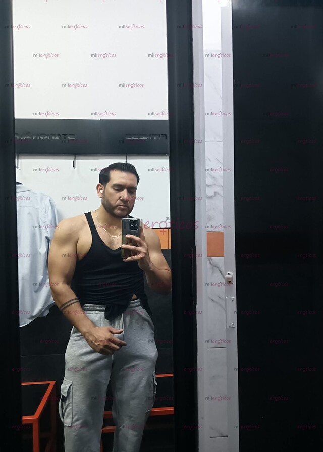 FOTOS DE CHICO DOTADO ,COMPLACIENTE FIT MUY CACHONDO 24 7