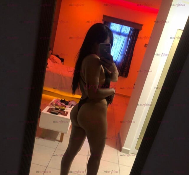 FOTOS DE FLAQUITA , MORENITA Y GUAPA ME ENCANTA COJER ME GUSTA QUE ME PONGAN EN CUATRO