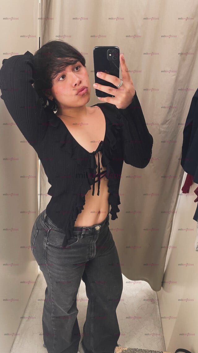 FOTOS DE SOY UNA CHICA DULCE Y TIERNA DISPUESTA A COMPLACER TUS FANTASÍAS!!