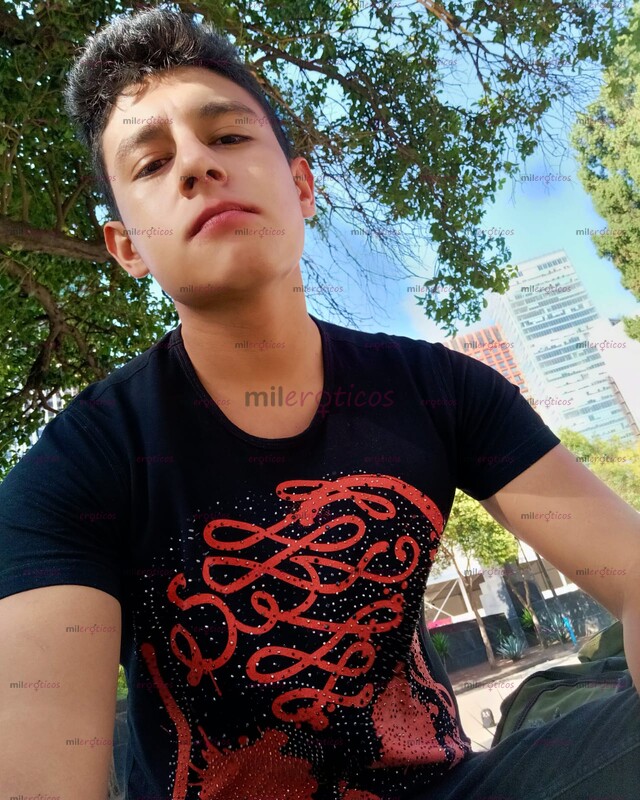 FOTOS DE CHICO TWINK PASIVO APELERO. SUMISO. BAREBACKING