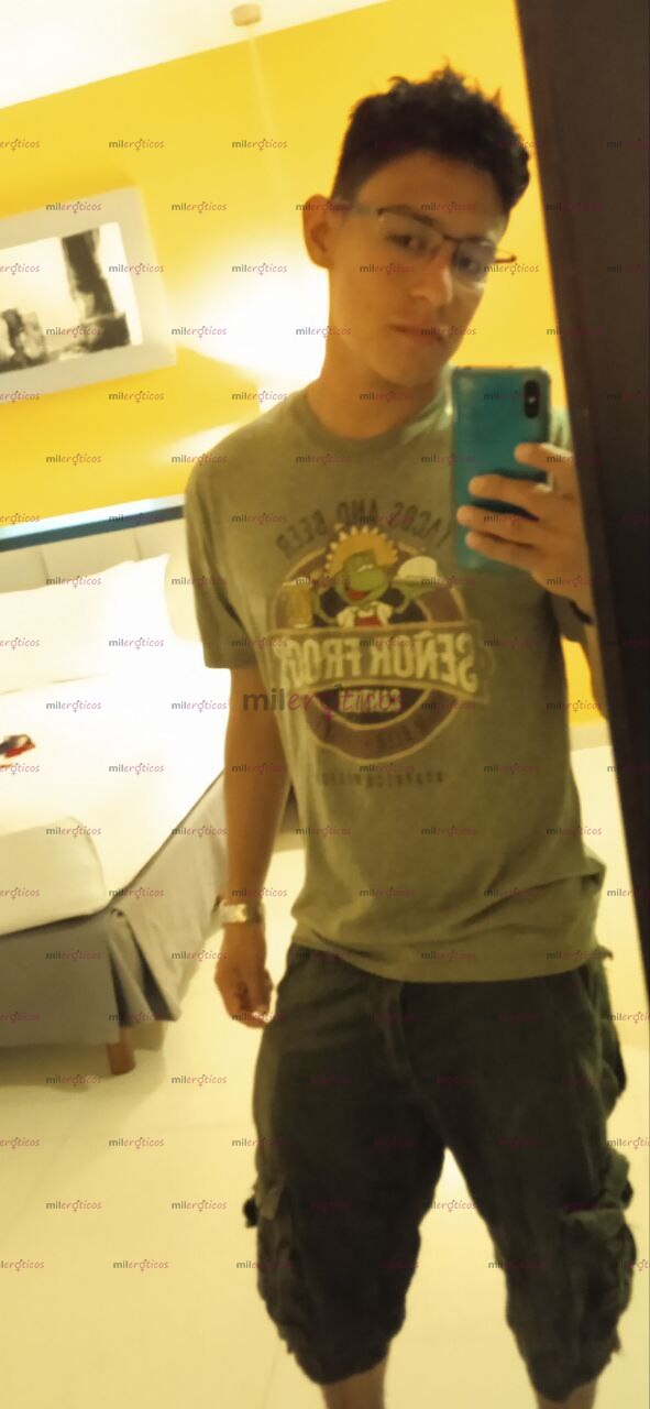 FOTOS DE CHICO TWINK PASIVO APELERO. SUMISO. BAREBACKING