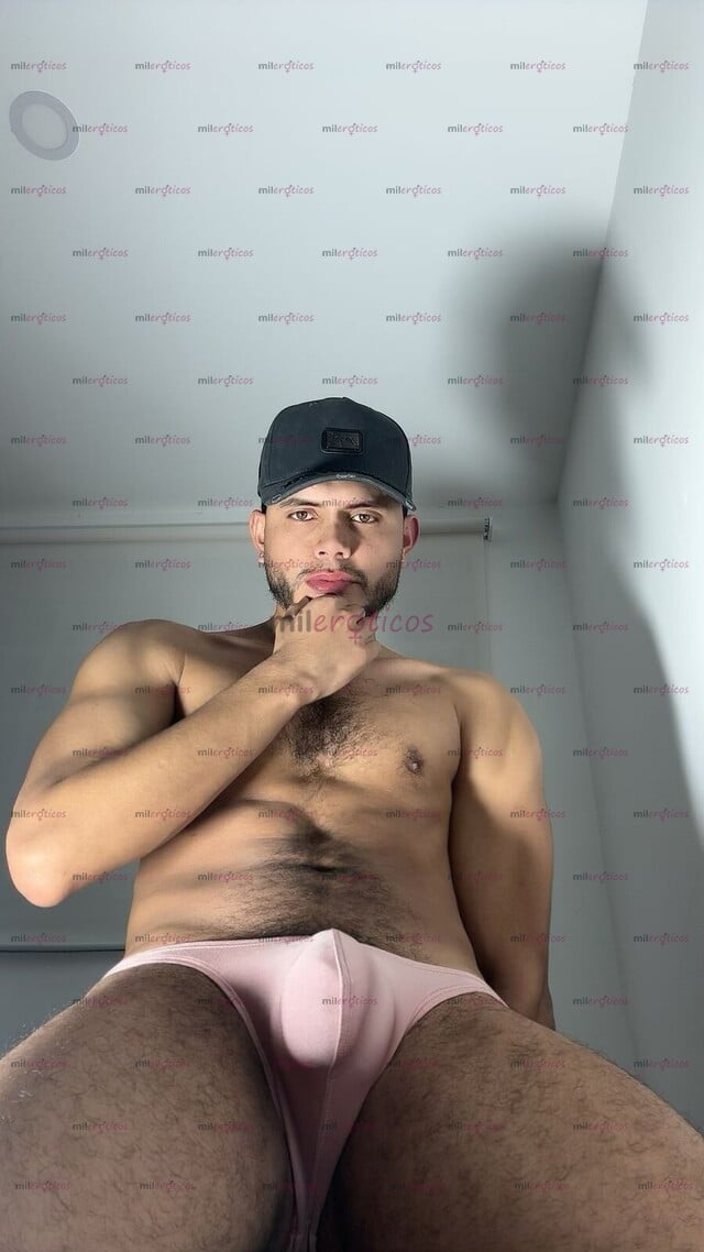FOTOS DE MACHO IMPONENTE VERGON ROMPIENDO CULOS 20 CM GRUESO PINTOSO COMPLACIENTE LLAMA