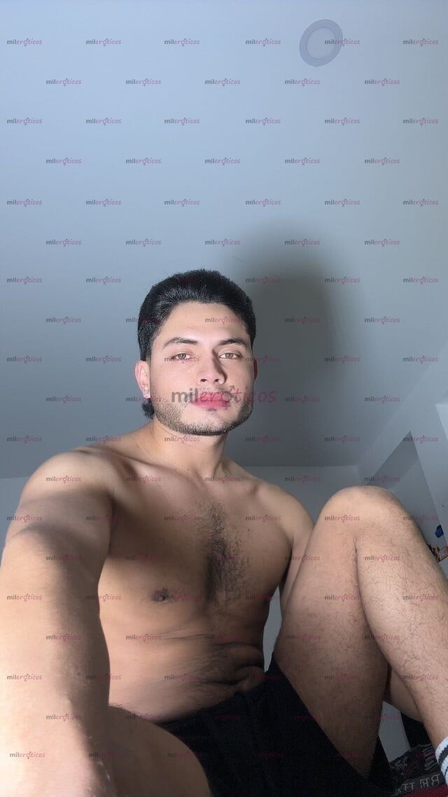 FOTOS DE MACHO IMPONENTE VERGON ROMPIENDO CULOS 20 CM GRUESO PINTOSO COMPLACIENTE LLAMA
