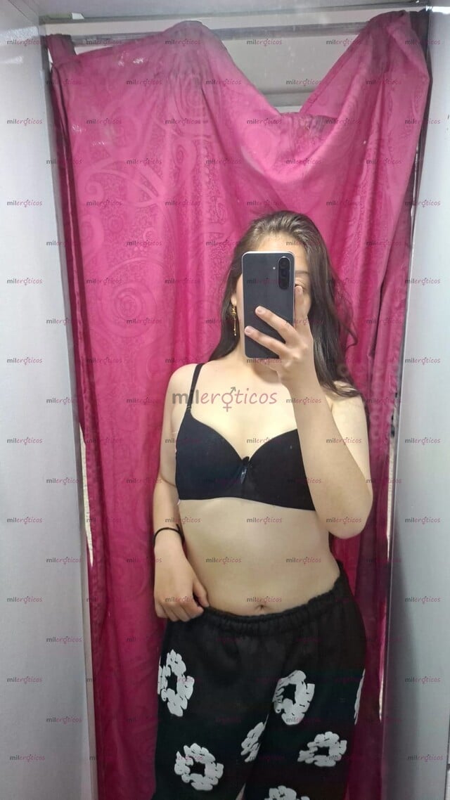 FOTOS DE SOY UN LINDA CHICA JOVEN ....QUE QUIERE SER TU PUTITA ME GUSTA MUCHO LA VERGA