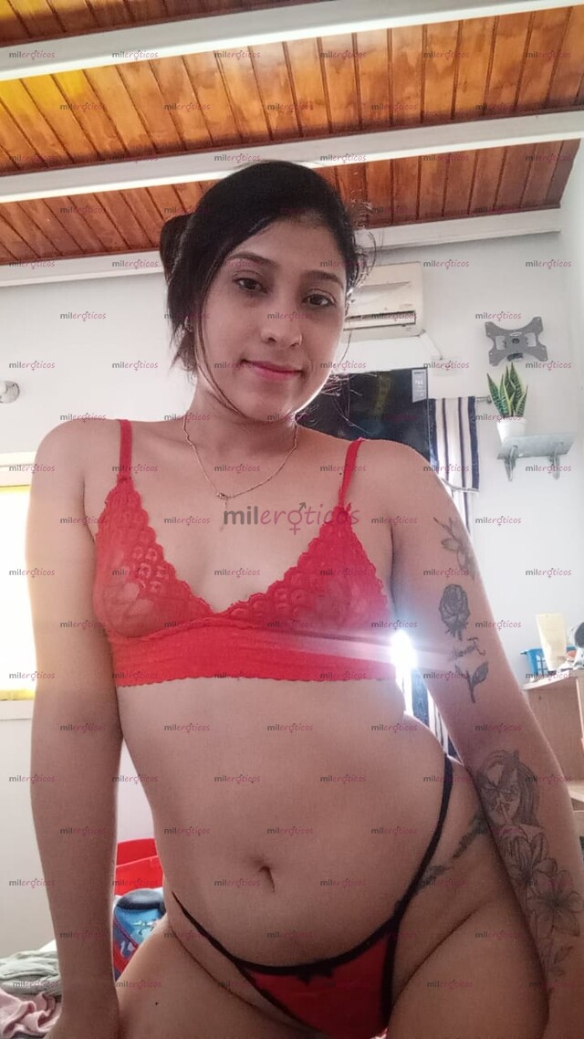 FOTOS DE JOVENCITA CON CON PIRCADIA QUE PROVOCA COMERSELA DE PIES A CABEZA