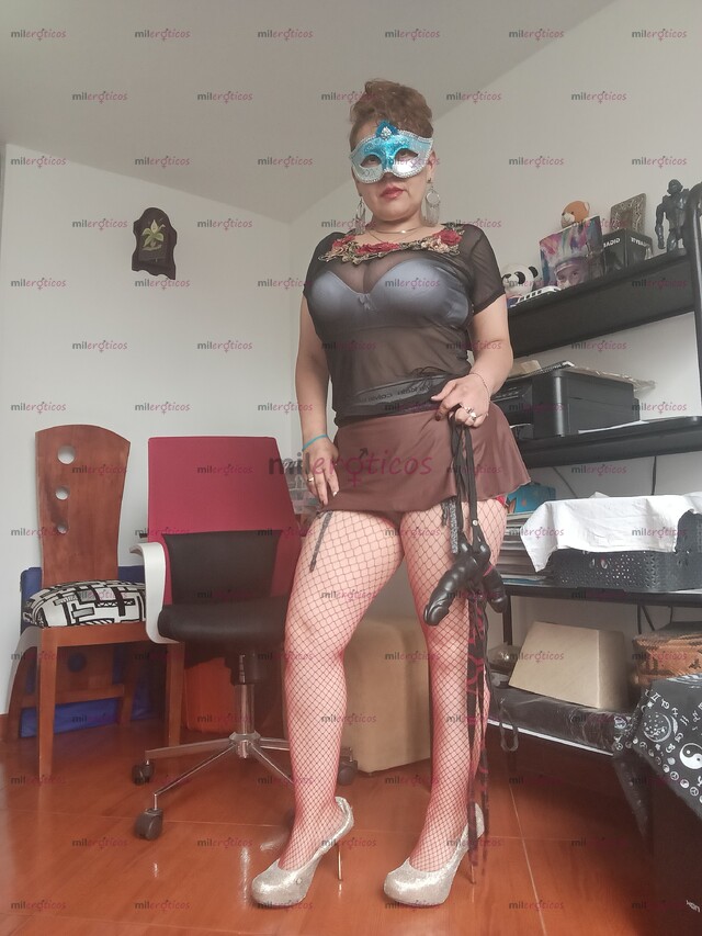 FOTOS DE QUIERES QUE TE PRESTE MI ROPA VAMOS A HACER LESBIANAS ATRÉVETE