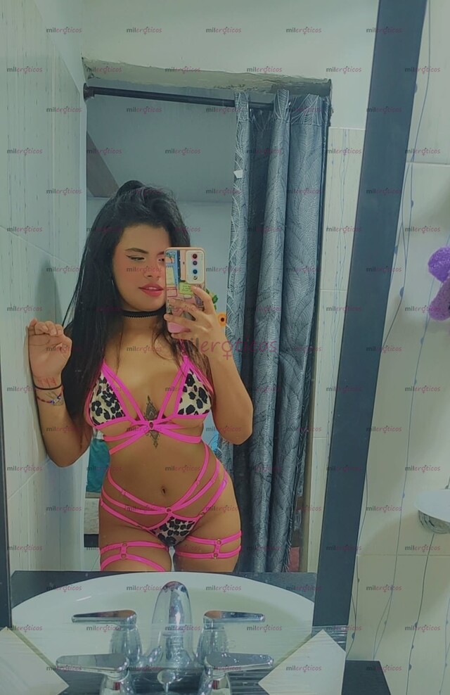 FOTOS DE RECIÉN LLEGADA JOVEN POLLITA MORENA DE 18 AÑOS RECIÉN LLEGADA