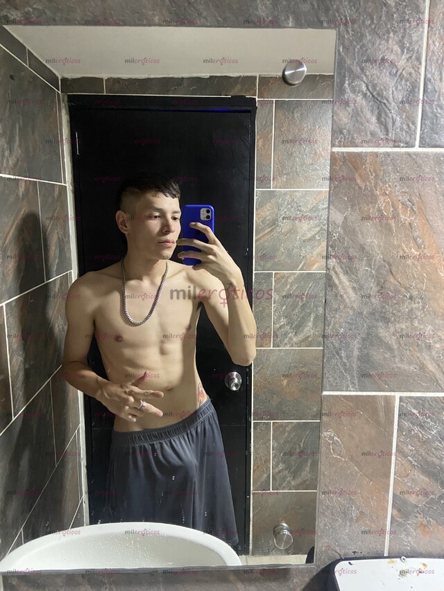 FOTOS DE SORNERO Y ARRECHO DISPUESTO A TODO VERGÓN