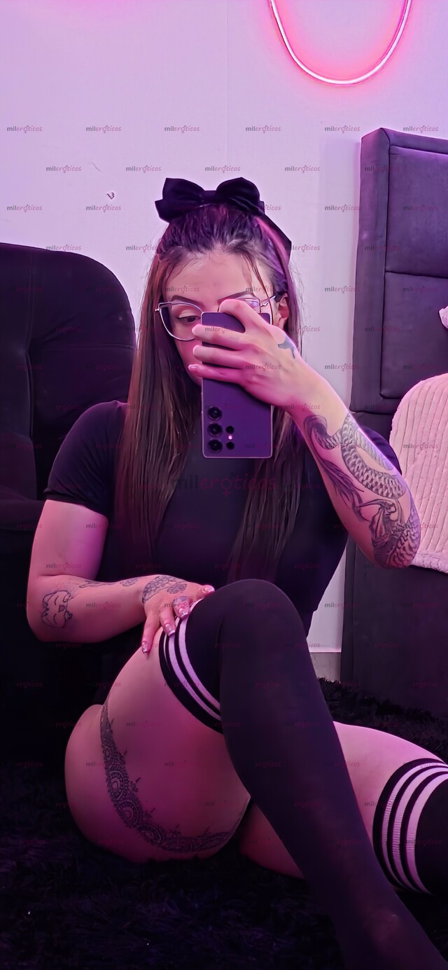 FOTOS DE COLOMBIANA CREADORA DE CONTENIDOO ANIMATE A