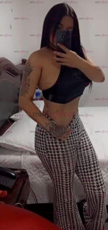 FOTOS DE PAISA TATUADA Y ENCANTADORA, DE PIERNAS GRANDES Y BUEN CULO