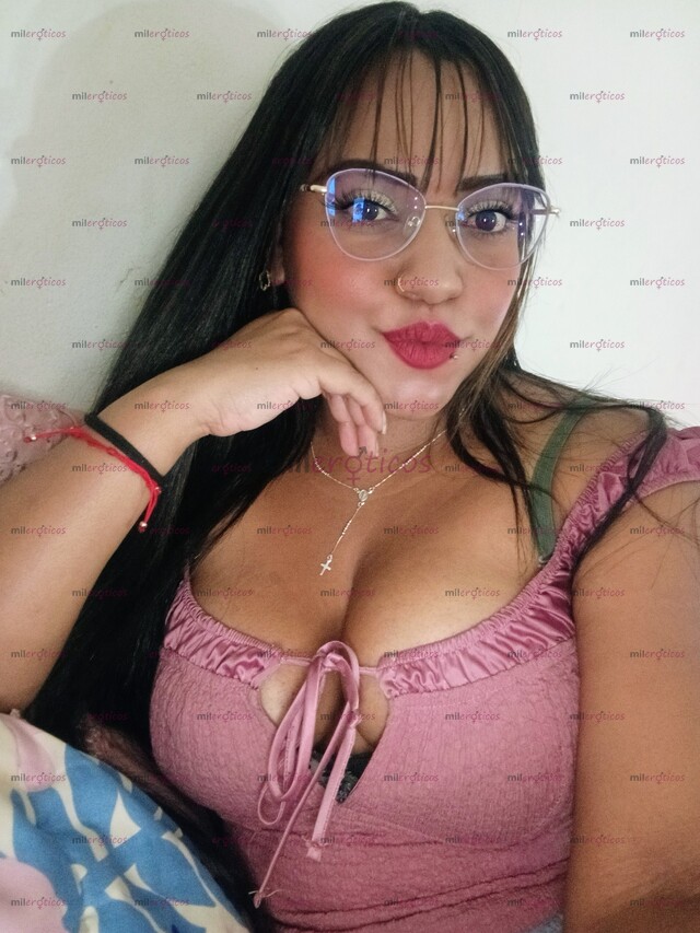 FOTOS DE ENCANTADORA MORENA BAJITA TE ARÉ UNA DELICIOSA MAMADA