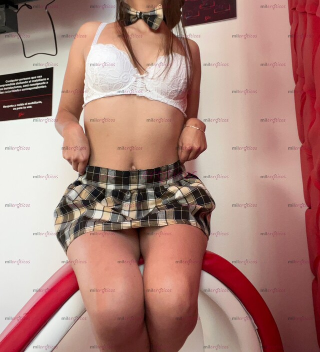 FOTOS DE SUCULENTA Y GUAPISIMA JOVENCITA DE CUERPO ESPECTACULAR