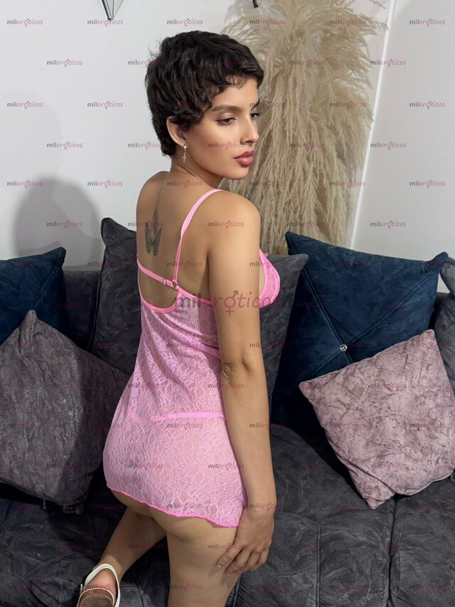 FOTOS DE HERMOSA LACTANTE ERÓTICA DISPONIBLE PARA TI