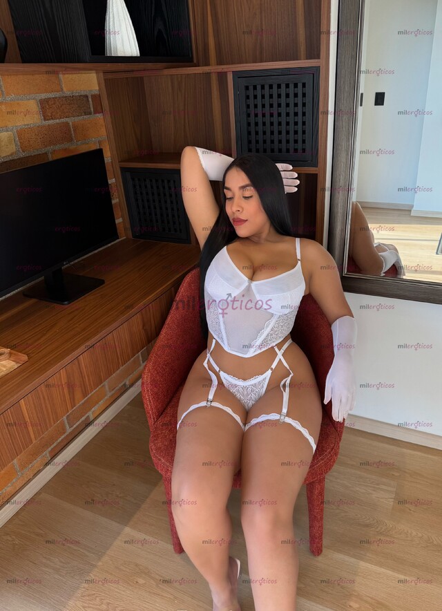 FOTOS DE MORENA DE PIEL CANELA EXUBERANTE PARA CABALLEROS DE BUEN GUSTO!!