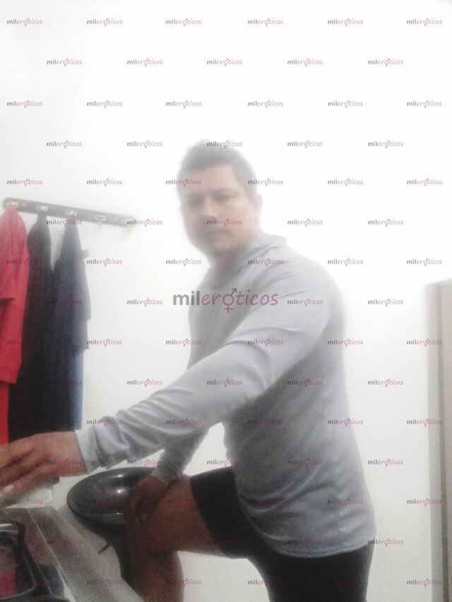 FOTOS DE MADURO SERIO ACTIVO MASAJISTA EN TU CIUDAD JACOB.